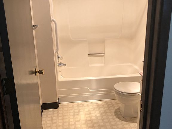 4th image of 4174 Marian Ct APT 4