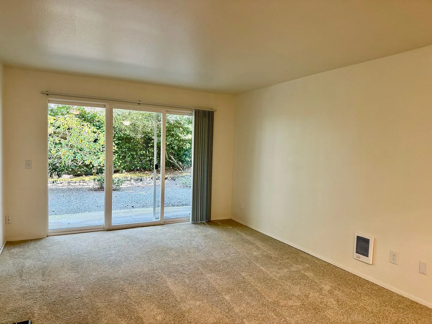 1550 NE 177th St — Photo 4