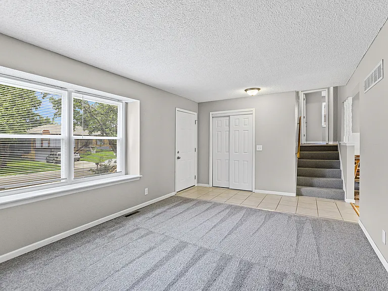 12813 S Sycamore St — Photo 3