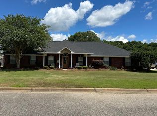 214 Britt Dr, Enterprise, AL 36330