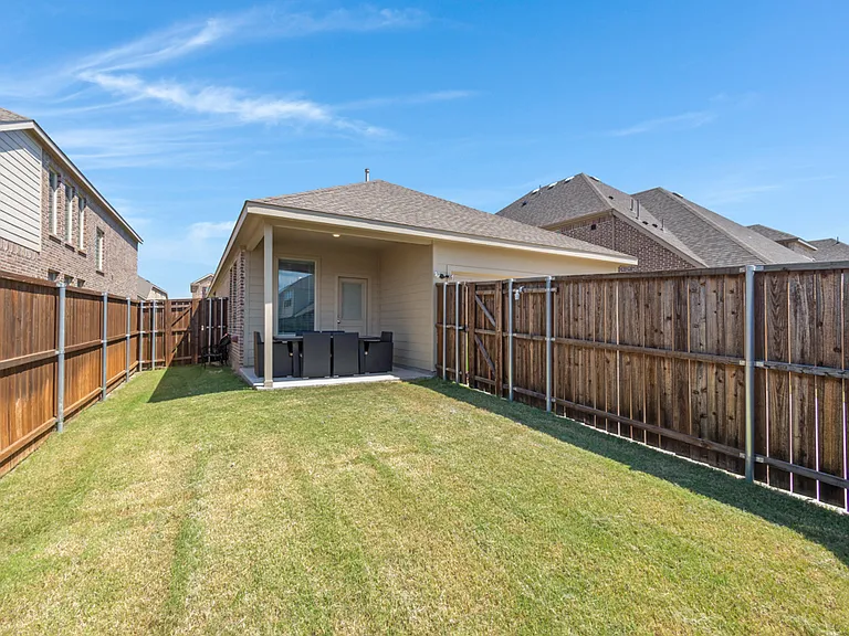 1224 Milfoil Dr — Photo 13