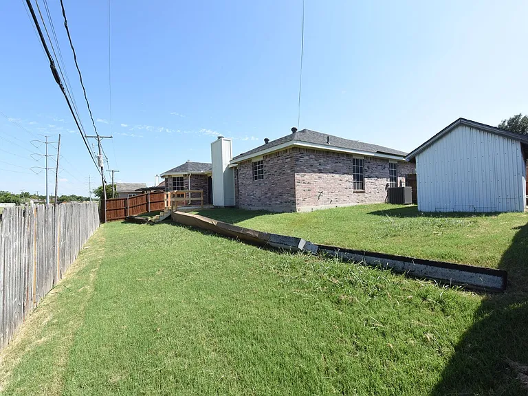 6419 Brookhaven Trl — Photo 17