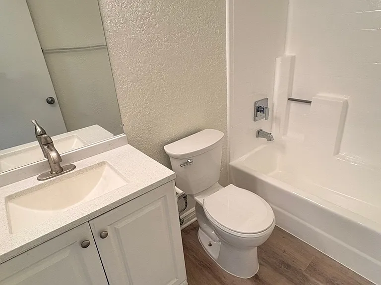 1210 S Sharon Cir #17 — Photo 16