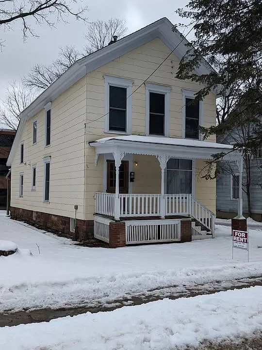 12 State St