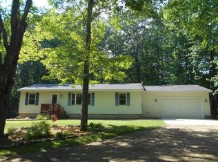 104 Plateau Valley, Leroy, MI 49655