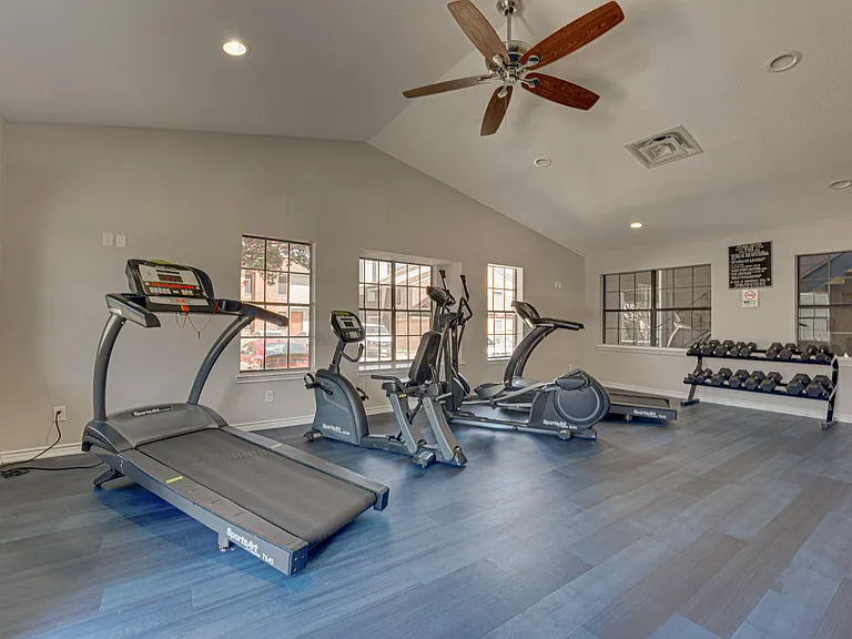 Timberglen Apartments — Photo 7