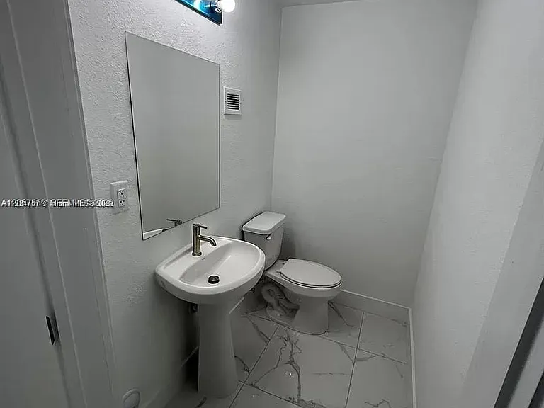 25859 SW 144th Ct — Photo 10