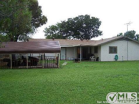 2nd image of 5801 Deer Lake Dr