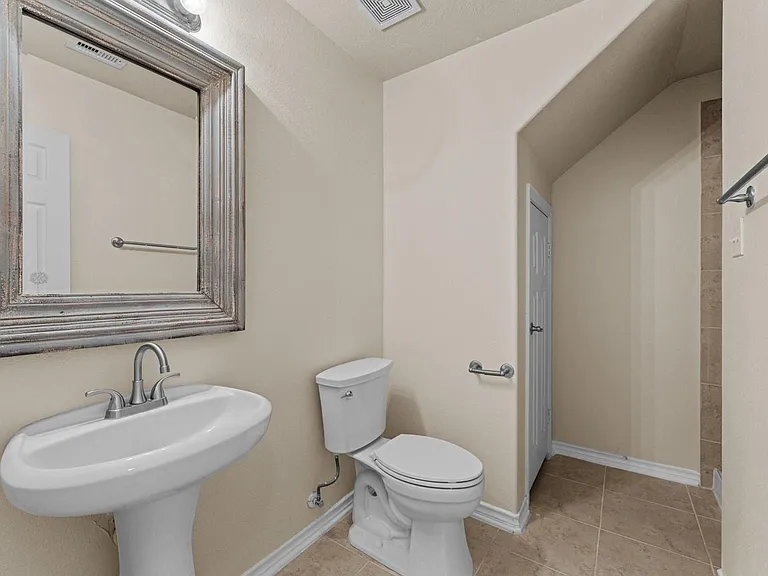 20698 Oakhurst Meadows Dr — Photo 17