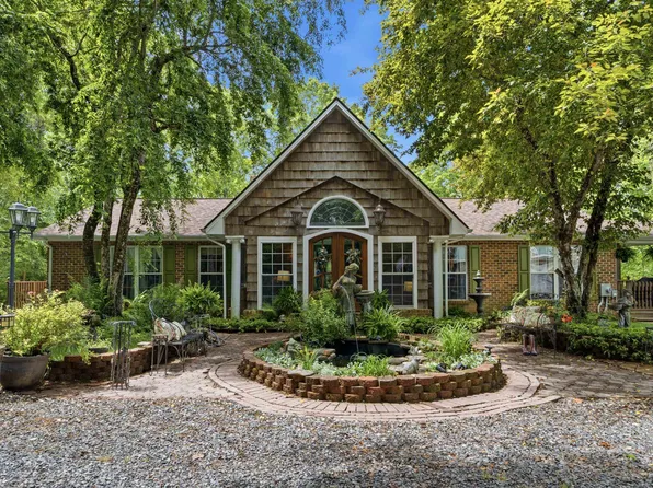 157 Burks Hollow Rd SW, Willis, VA 24380