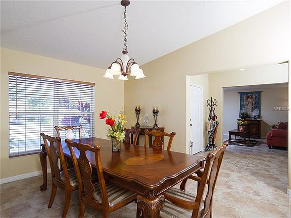 4th image of 920 McPherson Pl