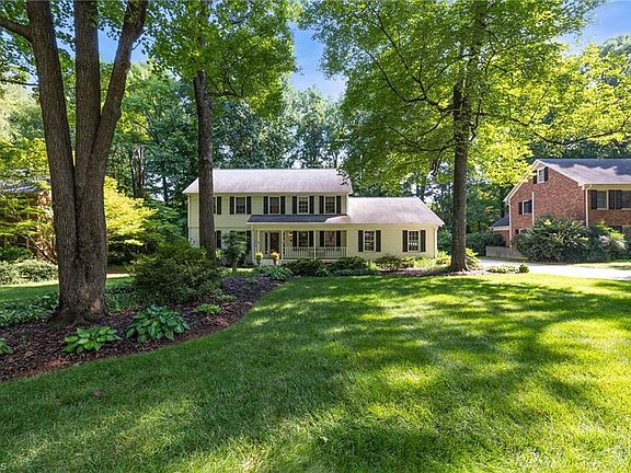 3rd image of 3020 Redford Dr