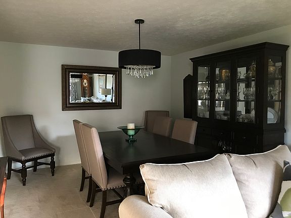 3rd image of 216 Wycliff Dr