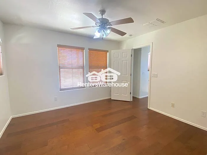 1970 E Harrison St — Photo 6