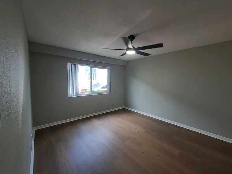 The Circle Apartments at Long Beach — Photo 68