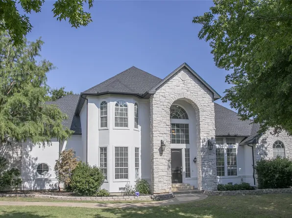 9111 Fossil Ridge Dr, Cedar Hill, TX 75104