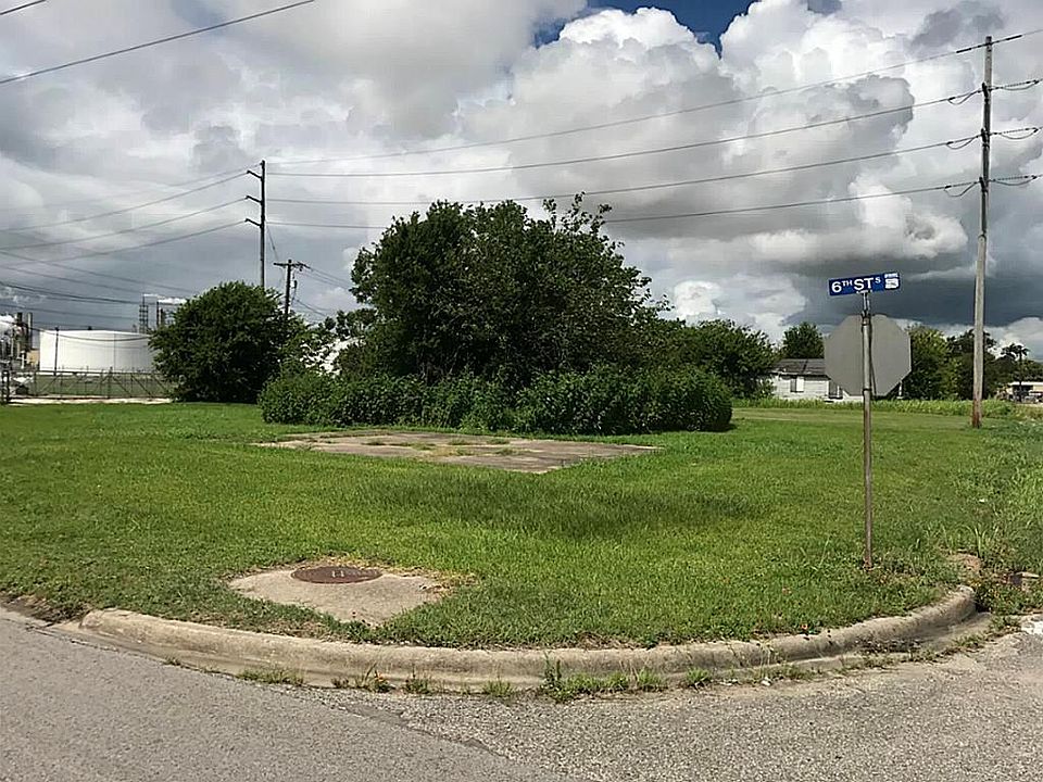 1st image of 303 6th St S