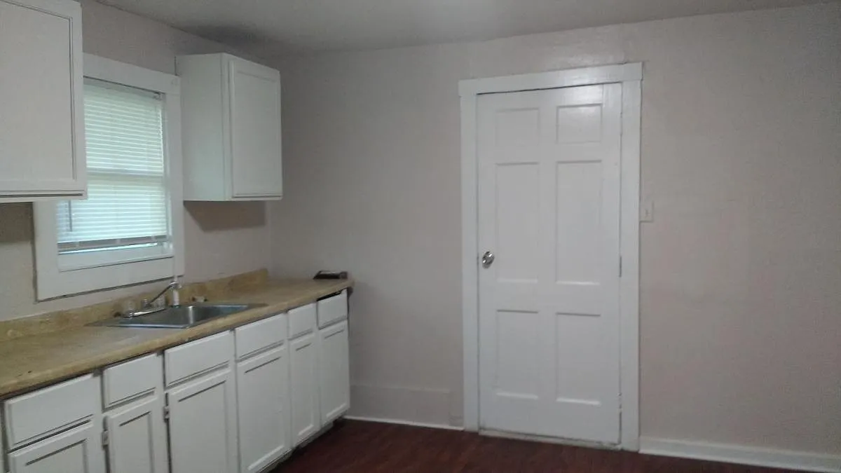 2 bed, 760 sqft, $950 — Photo 4