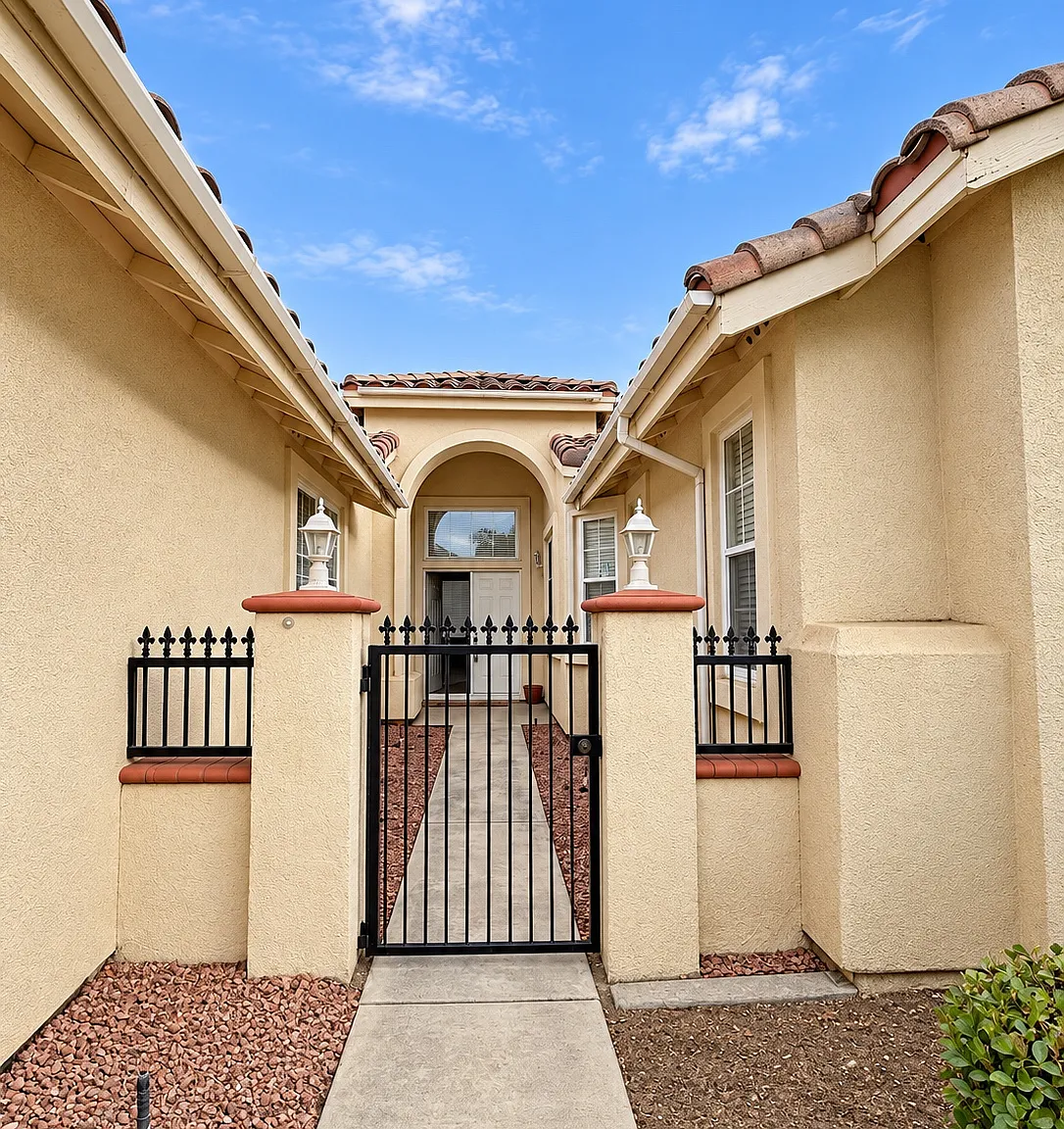 5 bed, 3411 sqft, $4,200 — Photo 3