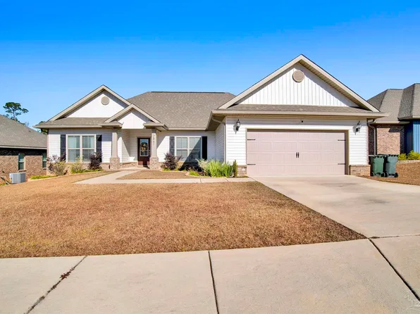 2861 Avalon St, Cantonment, FL 32533