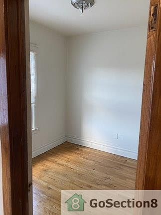 5th image of 1000 N Lawler Ave