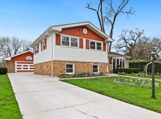 911 S Can Dota Ave, Mount Prospect, IL