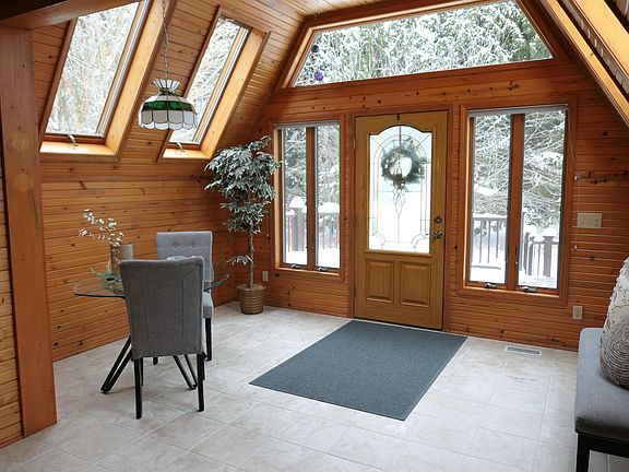 3rd image of 1797 Willow Wood Dr