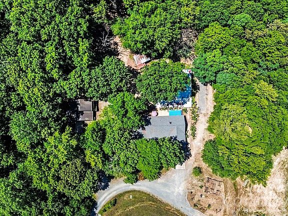 5th image of 205 Dornoch Dr
