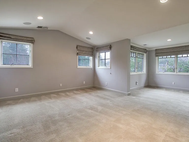 248 Valley St — Photo 15