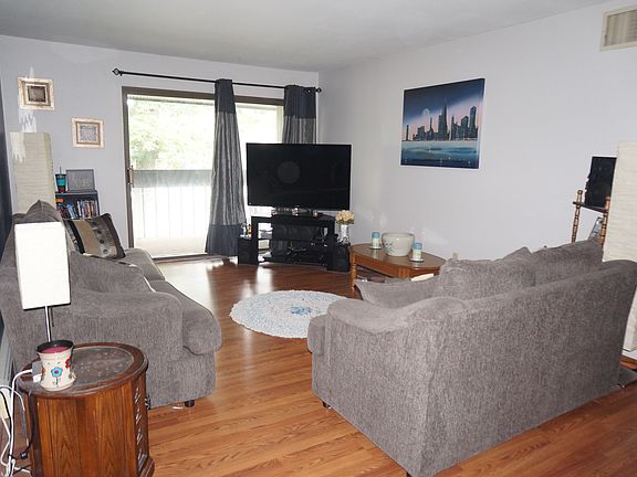 3rd image of 8006 W Oklahoma Ave APT 16