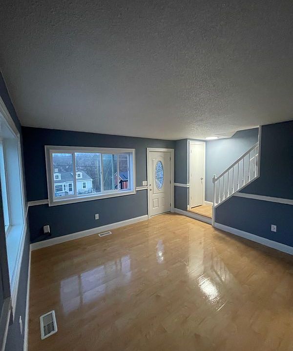 2nd image of 47 Merrimac St