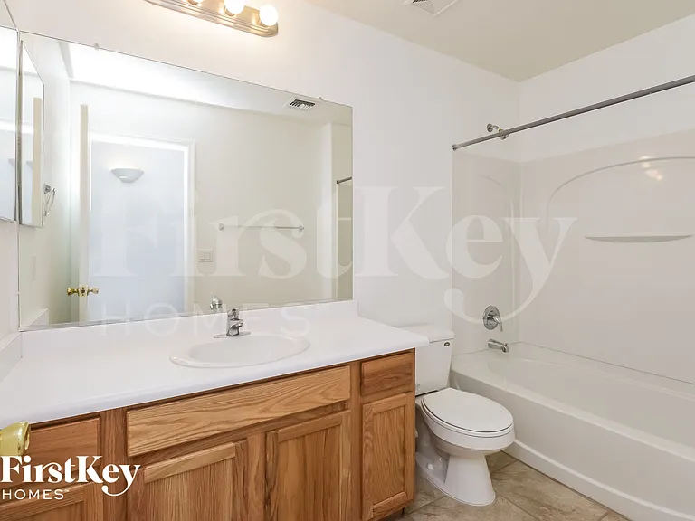 33140 N Cat Hills Ave — Photo 14
