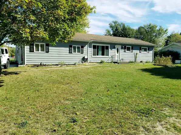 5769 Griffin St, Sanborn, NY 14132