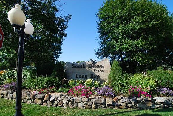 1st image of 625 Outerbridge Dr