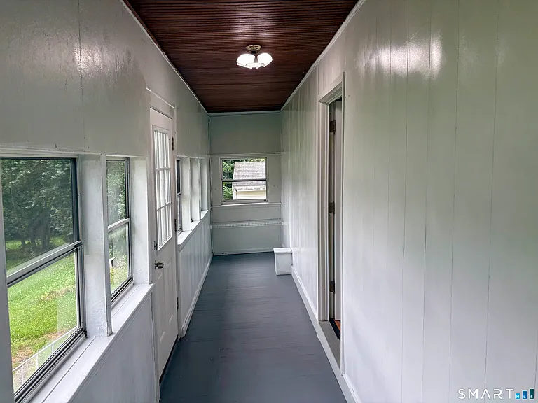 565 Sylvan Ave — Photo 16