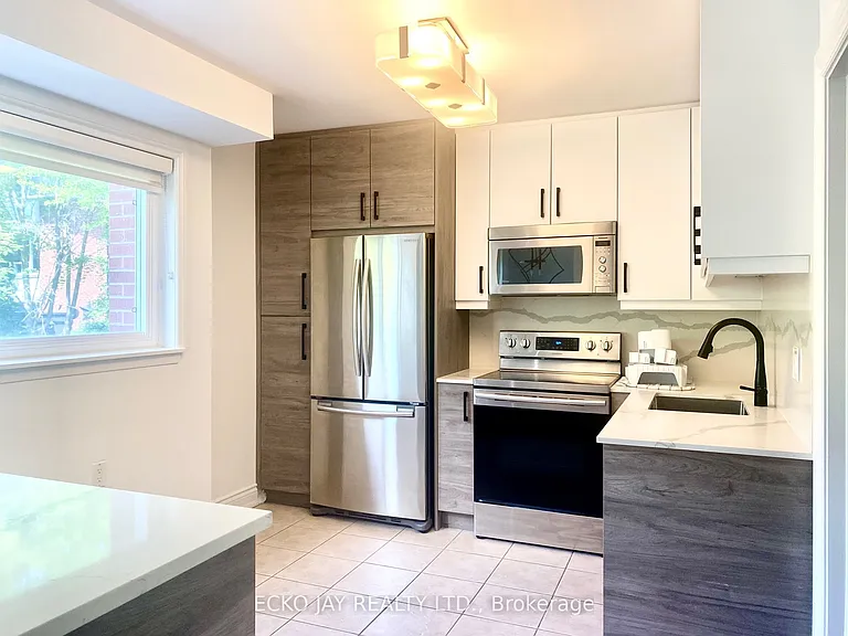 90 George Henry Blvd #17 — Photo 6
