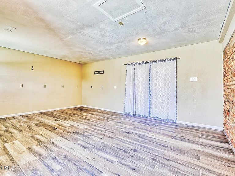 9981 Gschwind Ave — Photo 39