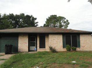 4933 E Ridge Creek Dr, Houston, TX 77053