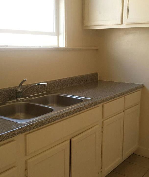 1st image of 3065 Leeward Ave APT 16