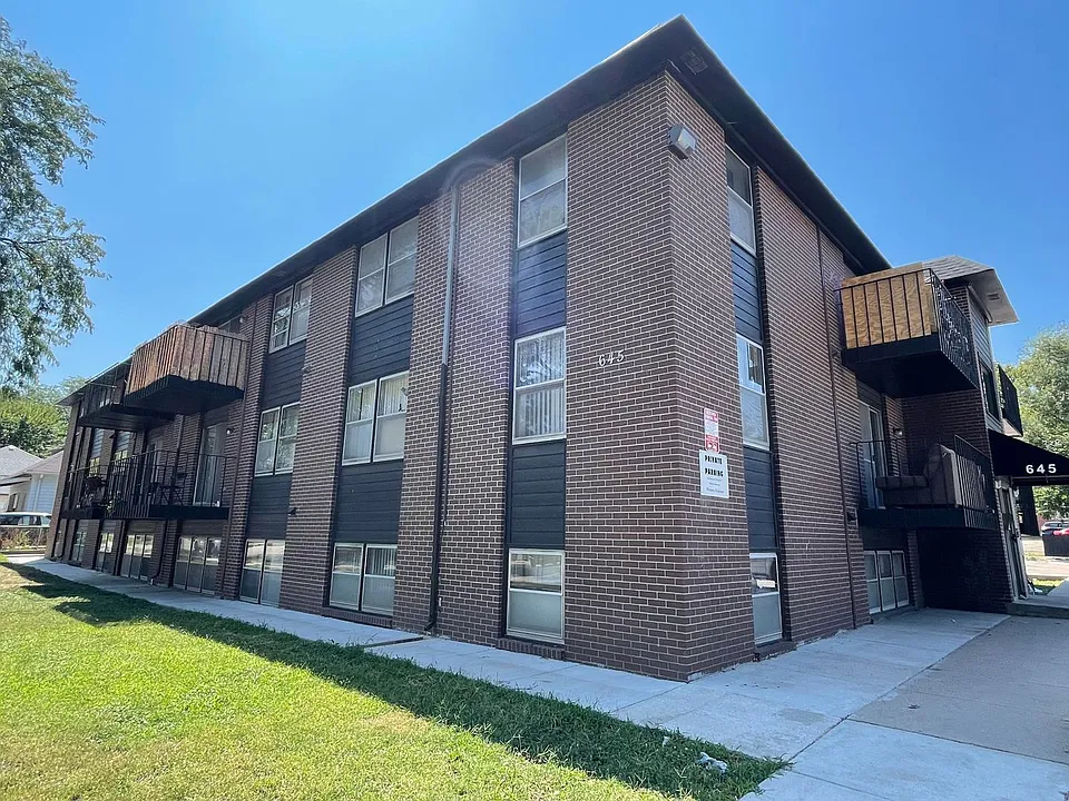 645 s. 20th