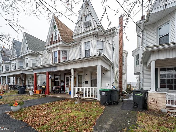 2nd image of 414 W Washington St