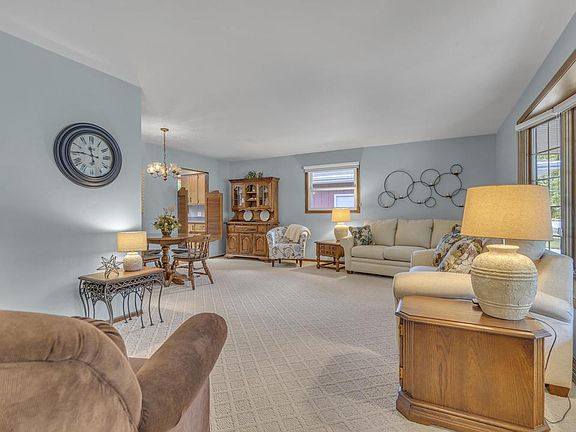 5th image of 1556 N 22nd STREET