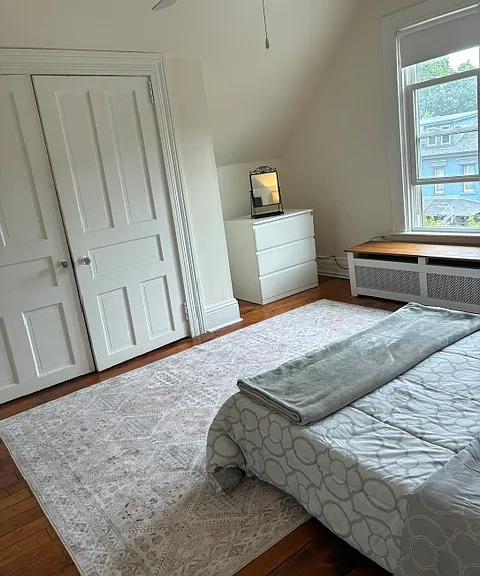 Another picture of the second bedroom in front.