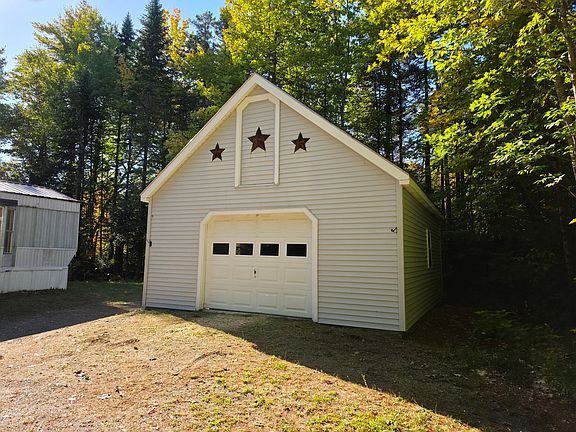 5th image of 109 Fisher Road
