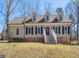 1427 Candlewood St, Fredericksburg, VA 22407