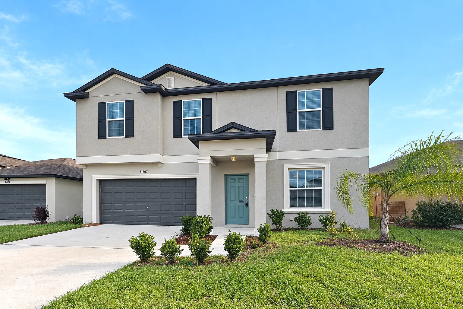 4 bed, 2.5 bath, 2584 sqft, $2,520 — Photo 1