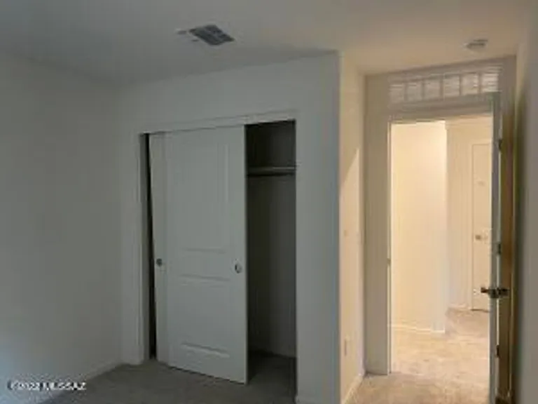 1123 E Descent St — Photo 39