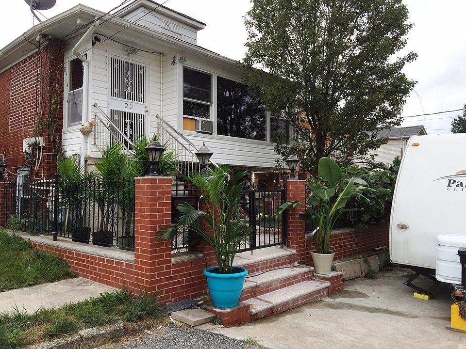 Front gate