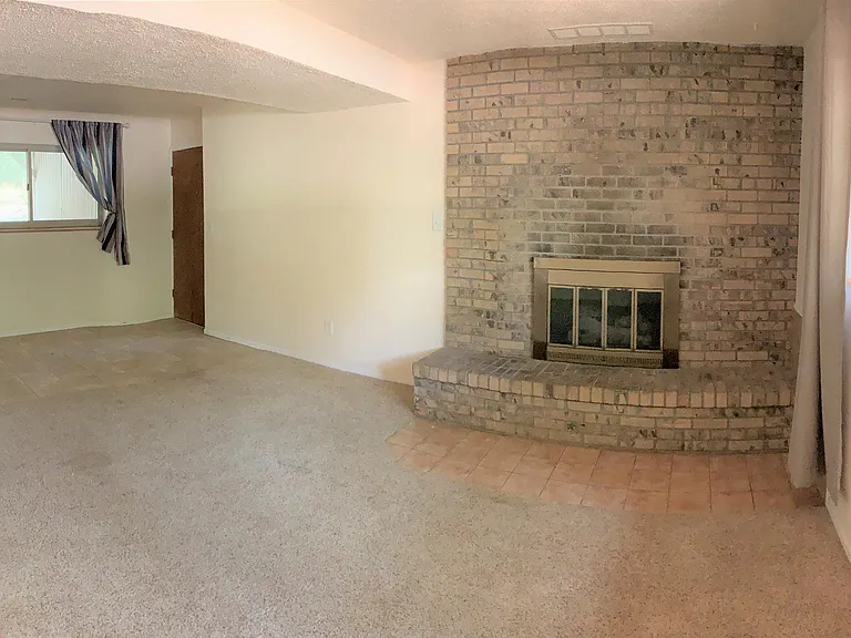 104 East St — Photo 9