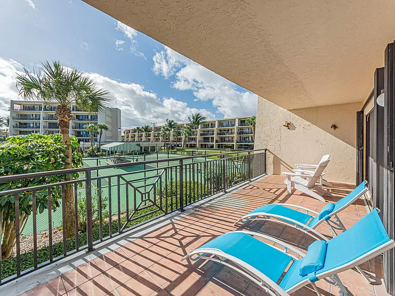 3939 Ocean Dr #201B — Photo 7